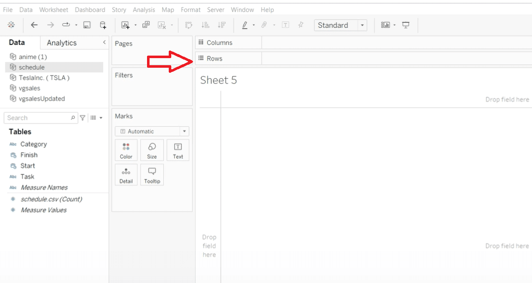 Adding your data fields to columns or rows in Tableau for Gantt chart creation.